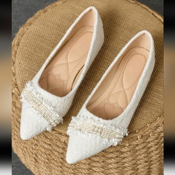 Women's Pointed Toe Flat Shoes,French Style Slip-On Faux Pearl Party/Work Shoes - Picture 1 of 6